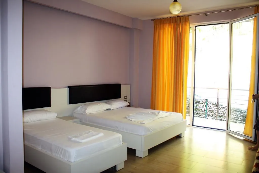 Hotel Nimfa Vlorë 3*,