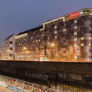 *** Szálloda Hampton By Hilton West Ausztria