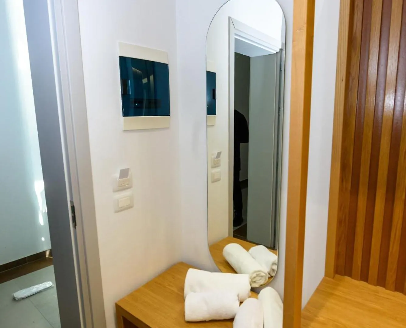 ***  Vlorë Hotel Nimfa אלבניה