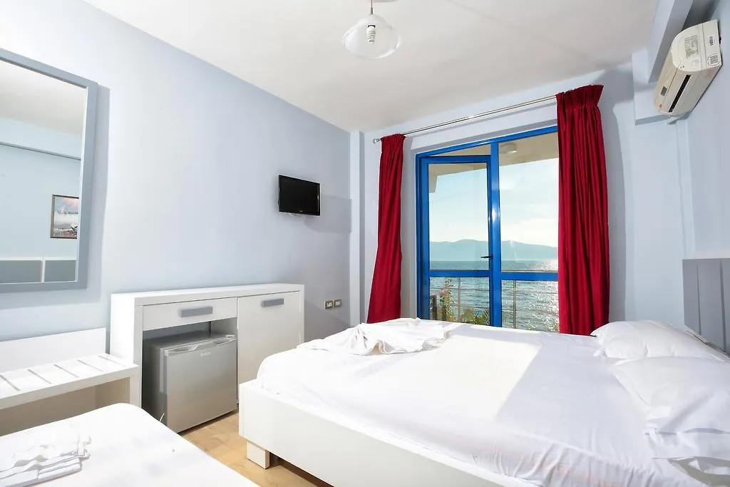 ***  Hotel Nimfa Kanine Albania